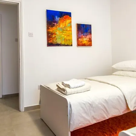 Apartment At The Very Heart Of Centre, Ap. 101 *